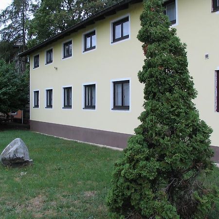 Hostel M Maribor Buitenkant foto